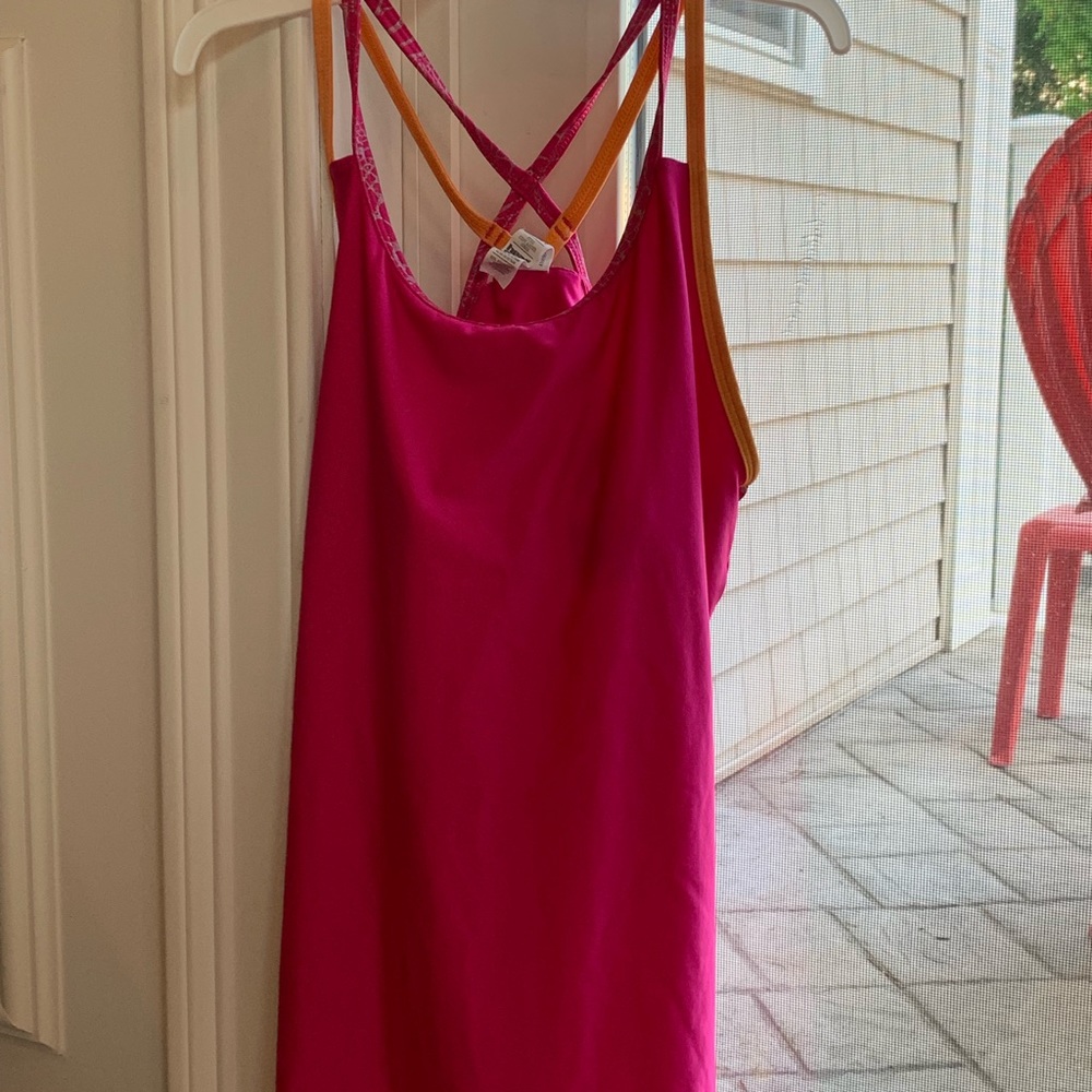 Pink under armor tank - Picture 3 of 3